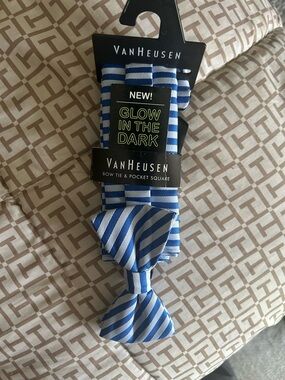 Van Heusen Blue and White Striped Bow Tie & Pocket Square Set
